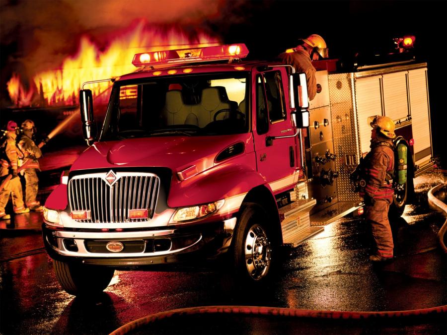  International DuraStar 4400 Firetruck 2002 года  (фото 3 из 6)